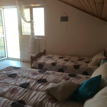 Apart Mani Di Lauro Appartement Preko