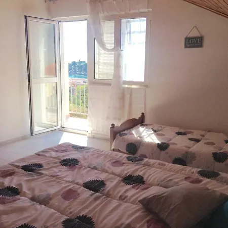 Apartman Apart Mani Di Lauro *
