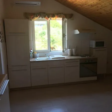 Apartment Apart Mani Di Lauro Preko