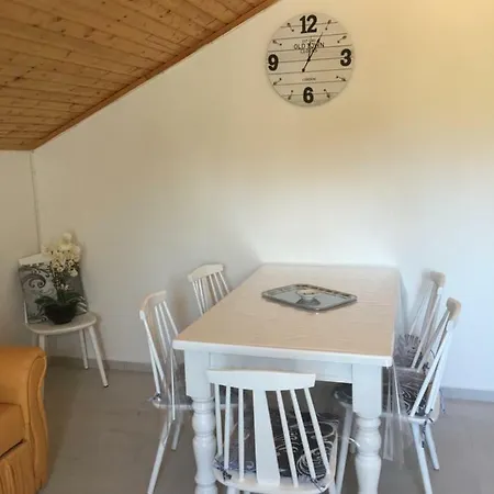 Apartment Apart Mani Di Lauro